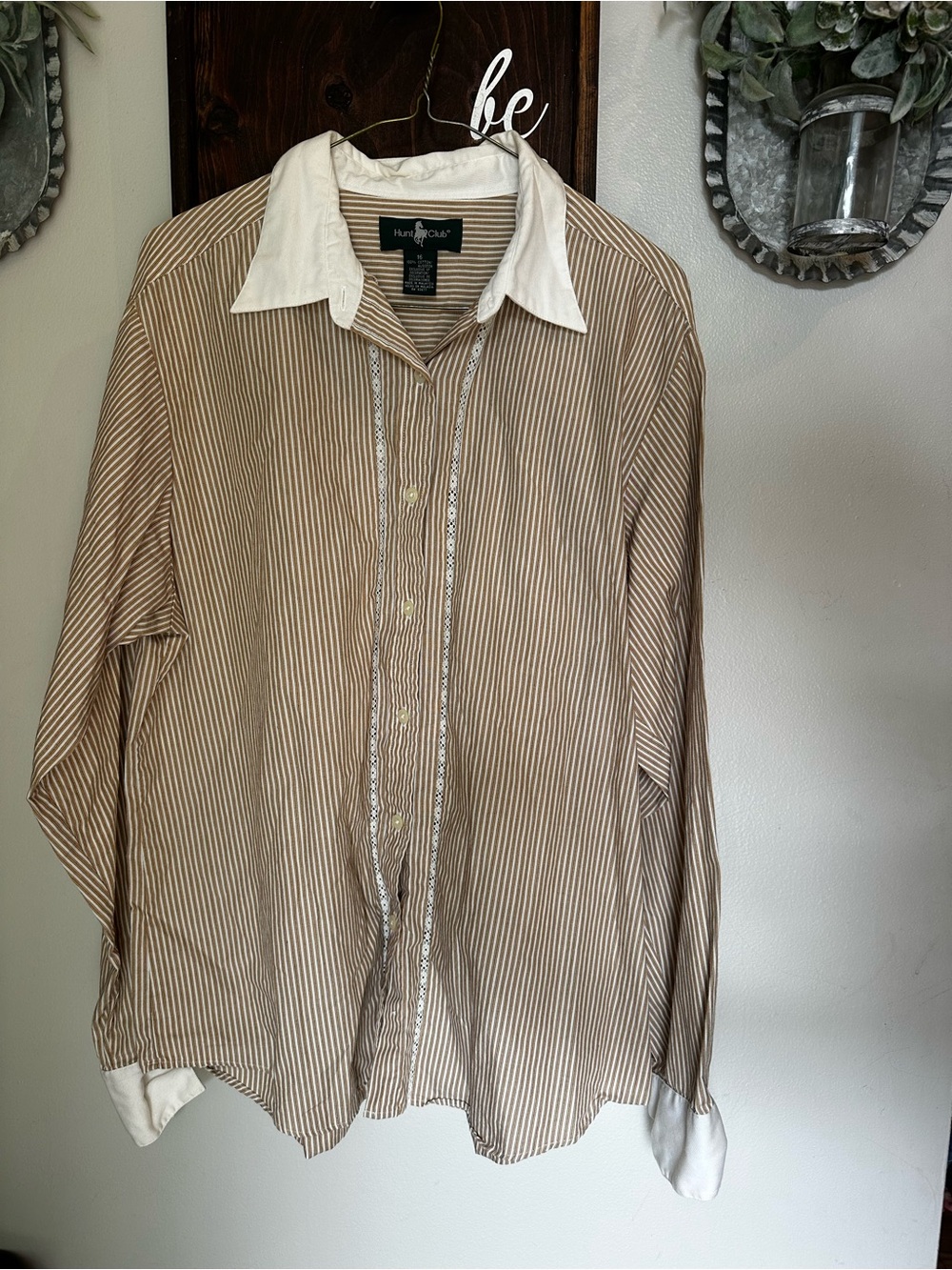 Vintage Hunt Club Equestrian Button down lace detail — size 16